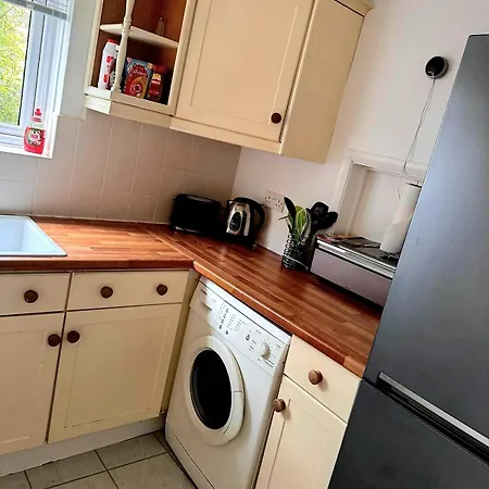 Modern 2-Bed Egremont Near Sellafield Free Parking & Wifi Appartement *