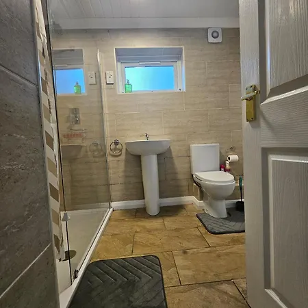 Apartment 2-bed Flat Near District With Free Parking & Wi-fi Egremont (Cumbria)