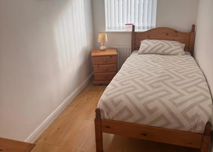 Modern 2-Bed Egremont Near Sellafield Free Parking & Wifi Appartement