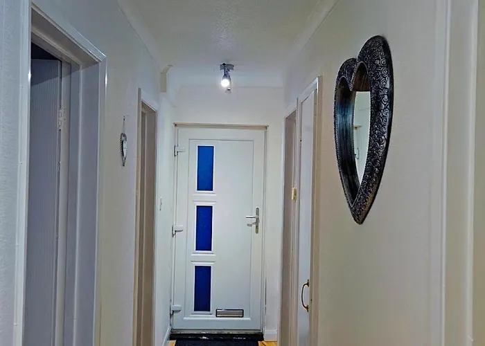 Modern 2-bed Near Sellafield Contractors Welcome Free Parking & Wifi * Egremont (Cumbria)